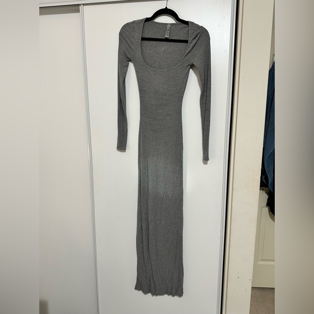 Skims long sleeve lounge dress in Heather Grey